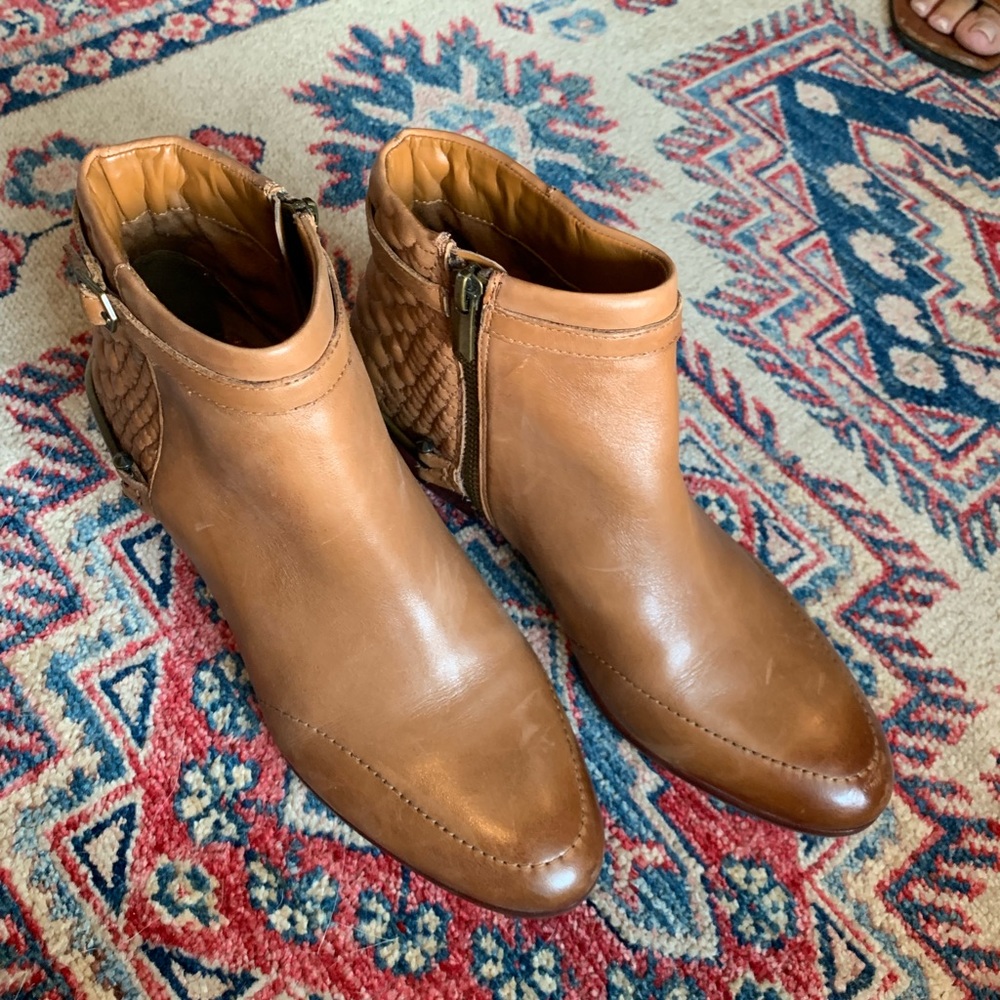 Sam Edelman Ankle Boots size 8